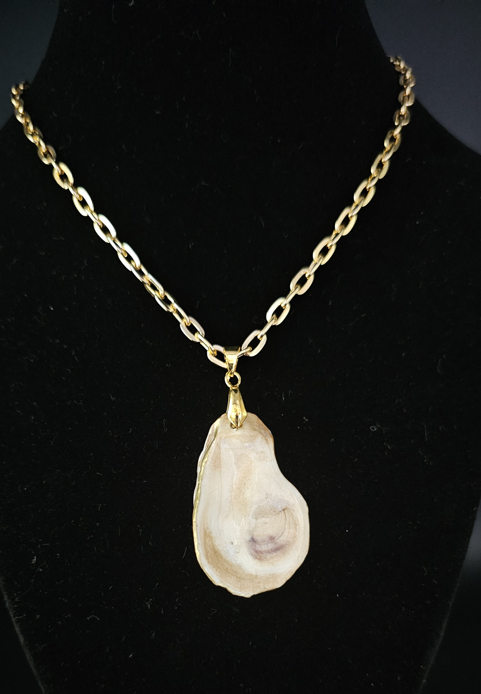 Oyster Shell Gold Link Necklace