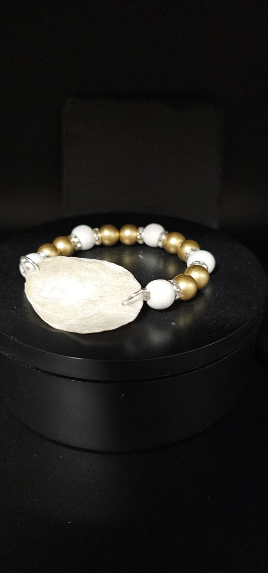 Oyster Shell Beaded Bracelet
