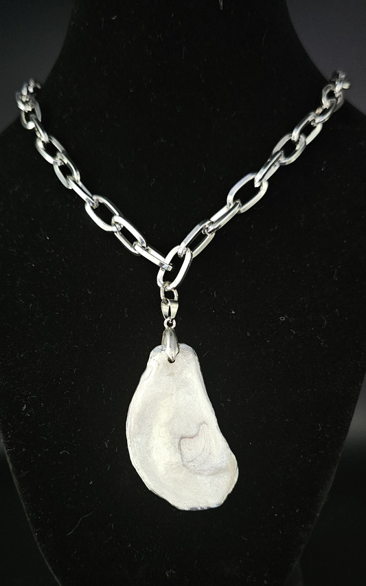 Oyster Shell Silver Link Necklace