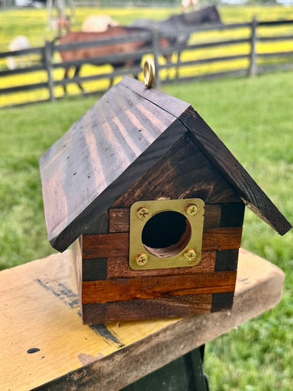 Log Cabin Birdhouse